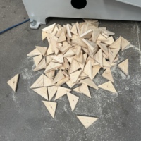 Scie à onglet automatique de haute précision 45/90 degrés horizontale pour le traitement des angles de meubles en bois