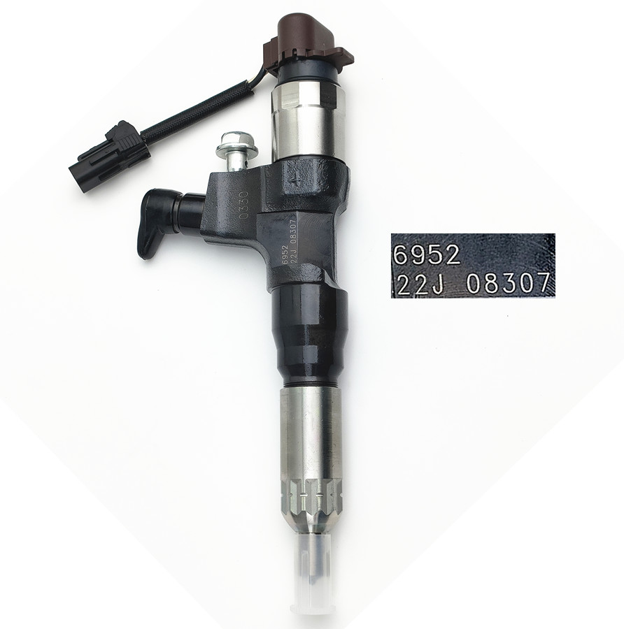 High Performance Diesel Injector 095000-6952 Common Rail Fuel Injetor 23670-E0330 for HINO