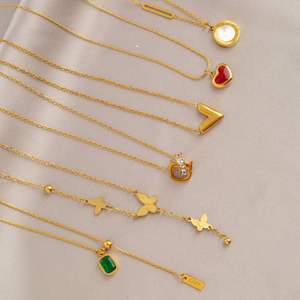 Collier en acier titane de mode américaine, non <span class=keywords><strong>d</strong></span>écolorant, pour femme, <span class=keywords><strong>amour</strong></span>, haut de gamme, niche, luxe léger, polyvalent, chaîne de clavicule, bijoux - Product Image 2