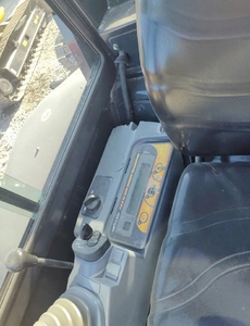 Mini-excavatrice sur chenilles Kubota U35 certifiée EPA CE, personnalisée, 3,5 tonnes, avec pince hydraulique, moteur et pompe d'origine japonaise - Product Image 3