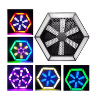 Ventilateur rotatif de style vintage, lumière matricielle LED triangulaire, barres RGB, discothèques, lieux de musique, DJ, arrière-plans créatifs, lumière de scène rétro