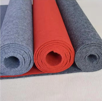 Nadelgestochener Vliesstoff-Polyester-Teppich Weicher Flauschiger Schalldämpfender Umweltfreundlicher Geräuschloser Rutschfester Teppich für Gebet, Reisen und Gewerbliche Nutzung