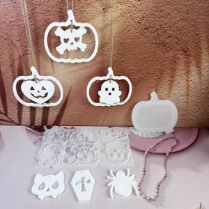 แม่พิมพ์ซิลิโคนปูนปลาสเตอร์สำหรับตกแต่งโต๊ะรูปแหวนฟักทองพร้อมจี้รูปค้างคาว รุ่น M60176 - Product Image 4