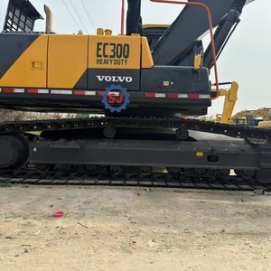 Excavadora Volvo EC 300 Usada - Excelente Rendimiento con Aval de Opiniones Positivas de los Usuarios, Fácil Operación y Buena Visibilidad - Product Image 4