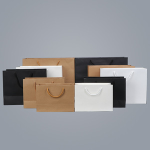 Sacs en papier d'emballage de luxe noirs à la mode, imprimés avec logo personnalisé, pour vêtements, cadeaux, bijoux, vin, vente en gros - Product Image 1