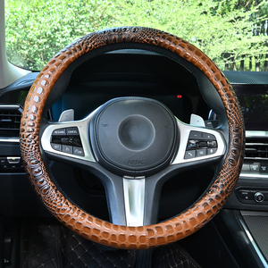 Funda para <span class=keywords><strong>volante</strong></span> de coche transpirable de goma con patrón de cocodrilo marrón para Accord, agarre cómodo, duradero, fácil de instalar, universal - Product Image 3