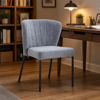 Chaise de restaurant rembourrée en tissu avec pieds en métal, dossier capitonné et coussin rembourré, chaise de salle à manger commerciale
