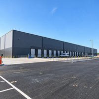 Entrepôt à grande portée en structure métallique, atelier métallique ignifuge, bâtiment industriel de distribution à résistance acoustique