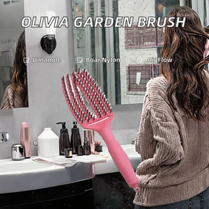 <span class=keywords><strong>Cepillo</strong></span> Desenredante <span class=keywords><strong>Fingerbrush</strong></span> Care Iconic de Tamaño Mediano, Color Rosa Intenso, con Cerdas de Jabalí y Nylon, Ventilado, para un Brillo Definitivo, Mango de Plástico - Product Image 3