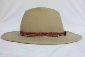 สายรัดลูกปัดแฮนด์เมดหลากสีมีสไตล์สำหรับหมวกฟีดอร่าสวมใส่สบายทันสมัยเหมาะสำหรับหมวกตกปลา - Product Image 2