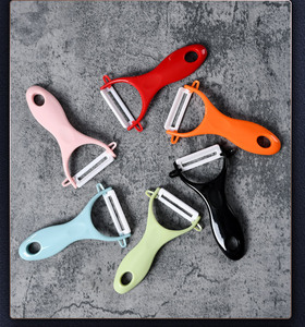 Thuis Keuken Accessoires Gadgets Goedkope Promotie Cadeau Fruit Groente Gereedschap Handleiding Wortel Appel Aardappel Plastic Dunschiller - Product Image 4