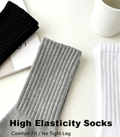 Chaussettes de yoga antidérapantes pour les exercices de Pilates, chaussettes en coton mi-longues colorées, polyvalentes et adaptées à toutes les occasions