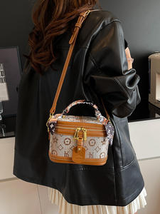 Sac seau de luxe de créateur, nouveau sac à main tendance de haute qualité pour femme, sac à bandoulière - Product Image 3