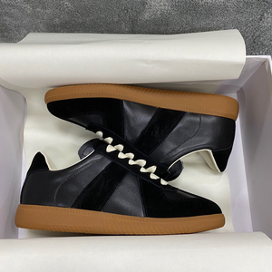 Zapatos <span class=keywords><strong>de</strong></span> hombre elegantes y modernos, zapatos <span class=keywords><strong>de</strong></span> entrenamiento alemanes <span class=keywords><strong>de</strong></span> alta calidad, zapatos cómodos para caminar a diario, zapatos planos <span class=keywords><strong>de</strong></span> diseño unisex - Product Image 4