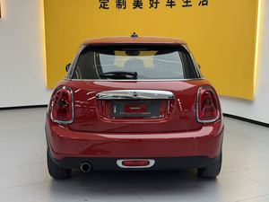 <span class=keywords><strong>MINI</strong></span> ONE 1.2T <span class=keywords><strong>2016</strong></span> Usado, <span class=keywords><strong>5</strong></span> <span class=keywords><strong>Puertas</strong></span>, Hatchback F55, Gasolina, Auto Urbano Pequeño, Volante a la Izquierda, <span class=keywords><strong>5</strong></span> Asientos, Vehículo Usado Económico en Stock - Product Image 6
