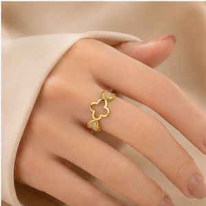 แหวนทอง 22K ลายดอกไม้ ดีไซน์เปิด ปรับขนาดได้ แหวนผู้หญิง ดีไซน์ดั้งเดิม น้ำหนักเบา เหมาะสำหรับใส่ทุกวัน - Product Image 6