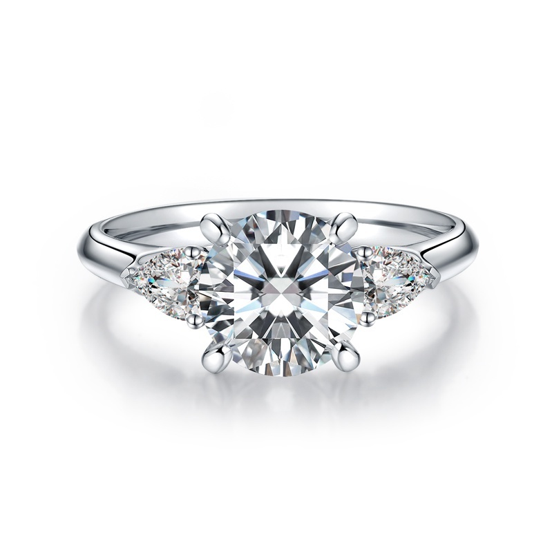 Elegant Layered Style Lab Grown Diamond