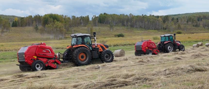 Remorque de ramassage et de transport automatique de balles rondes hydrauliques 9JYY-2.5 Chargeur de balles de foin pour la collecte d'ensilage d'herbe - Product Image 3