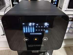 Distributeur d'eau purifiée pour comptoir |   Filtre de bureau à filtration instantanée chaude et froide pour la maison et le bureau, développement de moules OEM personnalisés - Product Image 4