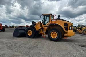 Chargeuse sur pneus Volvo L180H 6 tonnes d'origine peinte en Suède, chargeuse Volvo, chargeuse frontale lourde Volvo L180, chargeuses d'occasion - Product Image 3