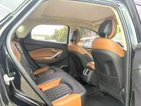 Véhicule d'occasion compétitif : Soueast DX7 1.5T SUV automatique LHD avec suspension indépendante et habitacle propre, provenant d'une commande groupée de conteneurs.