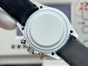 Reloj mecánico de 40 mm con diamantes incrustados y resistente al agua - Reloj de pulsera de lujo para hombre de alta calidad con diseño hueco - Product Image 4