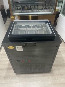Mini <span class=keywords><strong>vitrina</strong></span> <span class=keywords><strong>vertical</strong></span> para helados con LED, <span class=keywords><strong>congelador</strong></span>, pequeño servicio duro, mesa de vidrio conveniente, <span class=keywords><strong>vitrina</strong></span> portátil para Gelato - Product Image 2
