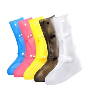 Botas de chuva moldadas por injeção antiderrapantes, resistentes ao desgaste, para adultos, calçados ao ar livre, capa impermeável para sapatos em dias chuvosos