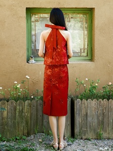 Nuovo Set da Spiaggia in Stile Cinese con Top Halter Antistatico in Jacquard Rosso Vino e Gonna <span class=keywords><strong>Vintage</strong></span> Ricamata per Brindisi della <span class=keywords><strong>Sposa</strong></span> - Product Image 2