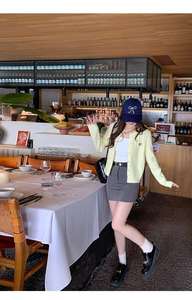 Cardigan court en maille grise de haute qualité pour femme – Collection 2025 - Product Image 5