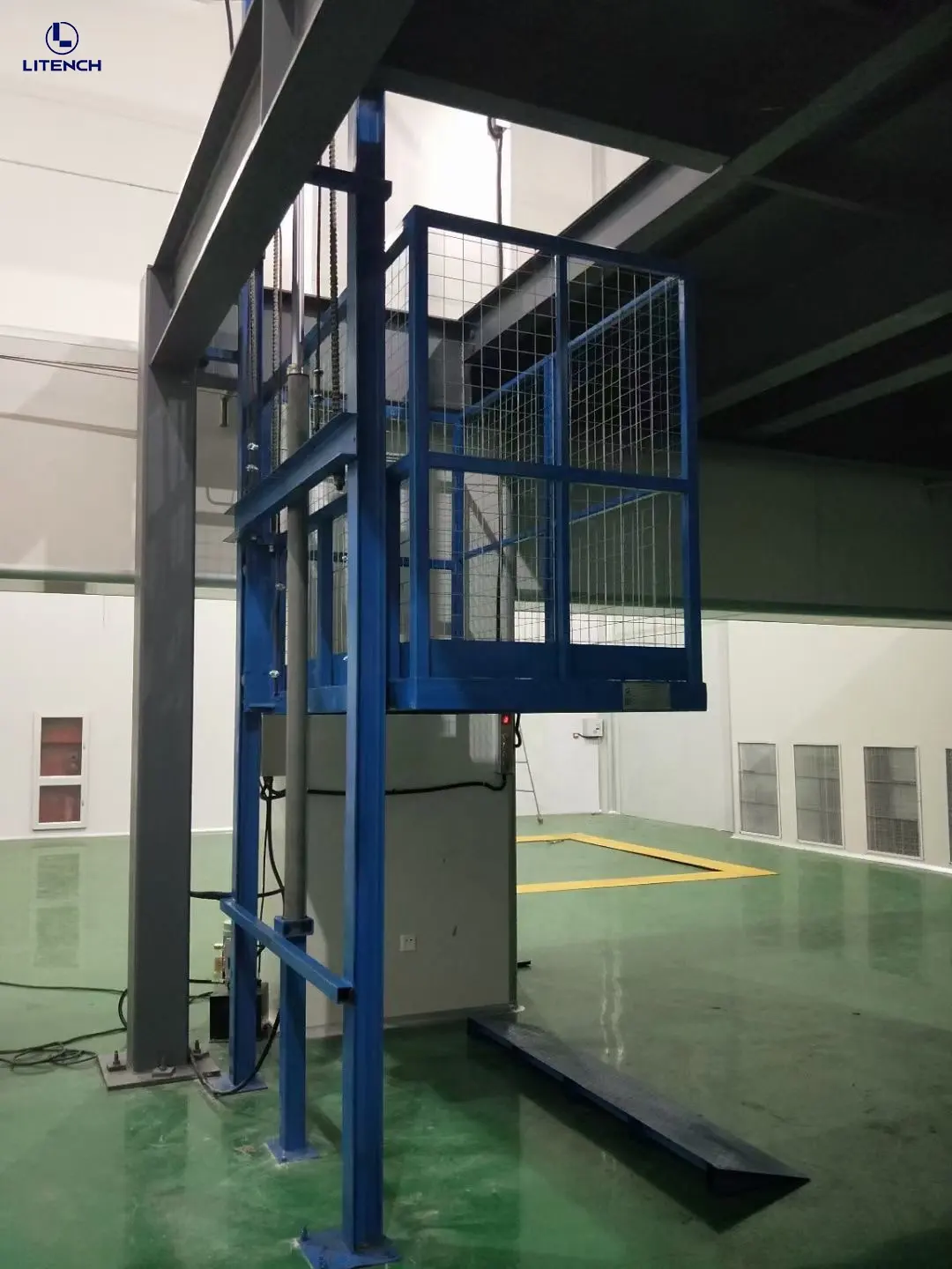 Outdoor indoor freight elevator warehouse vertical cargo lift platform