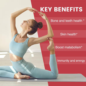 マルチビタミンガンミー女性用カルシウムビタミンD3 K2ストロベリーフレーバー心臓の形骨関節健康クランベリーエキス - Product Image 4