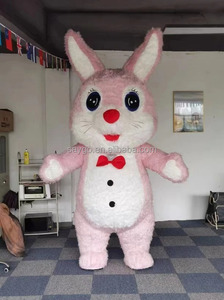 Costume de mascotte de lapin de Pâques à oreilles courtes unisexe Lapin rose de dessin animé pour adultes Fête de Noël Peluche style <span class=keywords><strong>anime</strong></span> pour défilé - Product Image 2