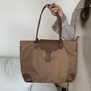 Sac fourre-tout en nylon pour femmes, sac à bandoulière de grande capacité, pour les trajets quotidiens, pour les étudiants, couleur unie, fermeture à glissière - Product Image 5