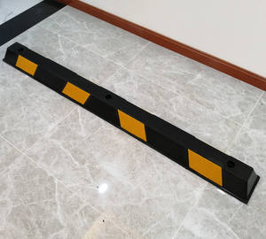 Topes de Goma Reflectantes para Estacionamiento - Topes Antideslizantes para Ruedas para Garaje/Zonas de Carga - Product Image 4