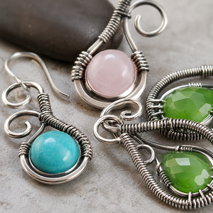 Pendientes Colgantes Vintage con Piedras Verdes y Rosas, Diseño Creativo Retro para Mujer - Product Image 4