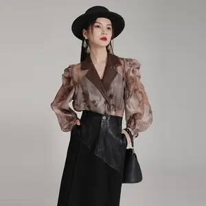 2024 Women's Retro Top with Tie-Dyed Spliced PU Leather Collar Cotton Shirt Contrast Bubble Sleeves Casual Belt Summer Style