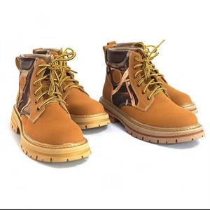 Chaussures tactiques d'extérieur avec service personnalisé Chaussures d'escalade Bottes Martin jaunes antidérapantes Chaussures de sécurité Bottes tactiques - Product Image 1