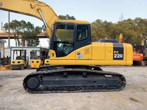 Excavadora Komatsu PC220-7 Usada, Modelo 2023, 20253 kg, Motor, Caja de Cambios, Bomba, PLC, Rodamiento - Product Image 3
