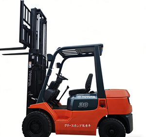 Chariot élévateur diesel d'occasion à vendre, chariots élévateurs d'occasion d'origine japonaise à moteur à combustion interne, chariot élévateur Toyota FD30 3 tonnes à vendre - Product Image 1