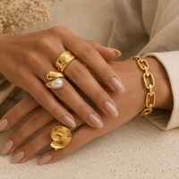 18K Vergoldeter Edelstahl Chunky Statement-Ring Unregelmäßiger Breiter Ring Geometrischer Modeschmuck für Damen Hochzeit Großhandel