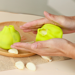 Pelador <span class=keywords><strong>de</strong></span> Ajo <span class=keywords><strong>de</strong></span> Silicona, Herramienta para Quitar <span class=keywords><strong>la</strong></span> Piel, Accesorio <span class=keywords><strong>de</strong></span> <span class=keywords><strong>Cocina</strong></span>, Funda Protectora, Fácil <span class=keywords><strong>de</strong></span> Usar, Preparación Manual <span class=keywords><strong>de</strong></span> Alimentos - Product Image 5