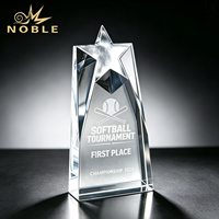 Placa de Cristal Angular Noble con Prisma de Softbol, Estrella de Cinco Puntas Integrada, Texto Personalizado, Recuerdo de Campeón de Liga