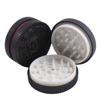 WOWO TECH Vente en gros Prix d'usine à chaud Nouveau design 50-60mm Broyeur d'herbes en plastique en 2 parties Biscuit dents pointues et boîte de présentation