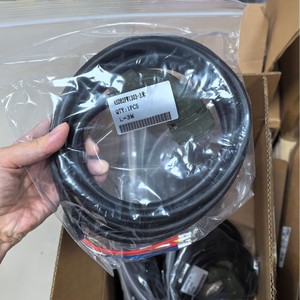 Cable Servo de Fabricación China ASDB3PW0003, 3 Metros de Longitud, AC200V~230V, Sin Número de Entradas/Salidas, Longitud del Cable Servo 3 Metros para un Servomotor Óptimo - Product Image 3