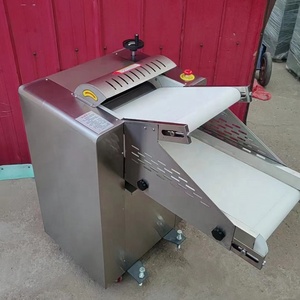 Macchina Automatica <span class=keywords><strong>per</strong></span> Stendere e Laminare la Pasta in Acciaio Inox con <span class=keywords><strong>Motore</strong></span>, Capacità 350kg/h <span class=keywords><strong>per</strong></span> Uso Domestico - Product Image 4