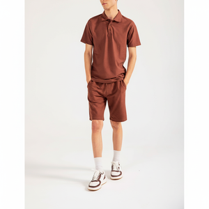 Polo de alta calidad personalizable estilo hip hop para hombre con bolsillo con cremallera de un cuarto, 100% algodón, corte holgado y diseño estampado. - Product Image 1