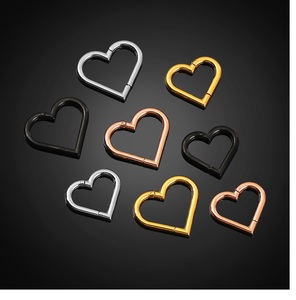 Anneaux de piercing en titane F136 en forme de cœur, plaqués or rose PVD, clicker segmenté pour nez, lèvre, hélix, bijoux de fête - Product Image 1