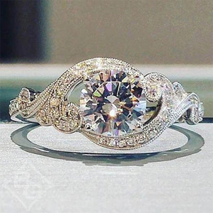 Anello Intrecciato Scintillante per Donne, Gioiello Elegante e Delicato per le Dita - Product Image 2