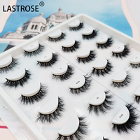 Vente en gros de faux cils 3D de luxe en vison de marque privée 15mm Faux cils russes incurvés Modèle de boîte à cils végétaliens avec style naturel